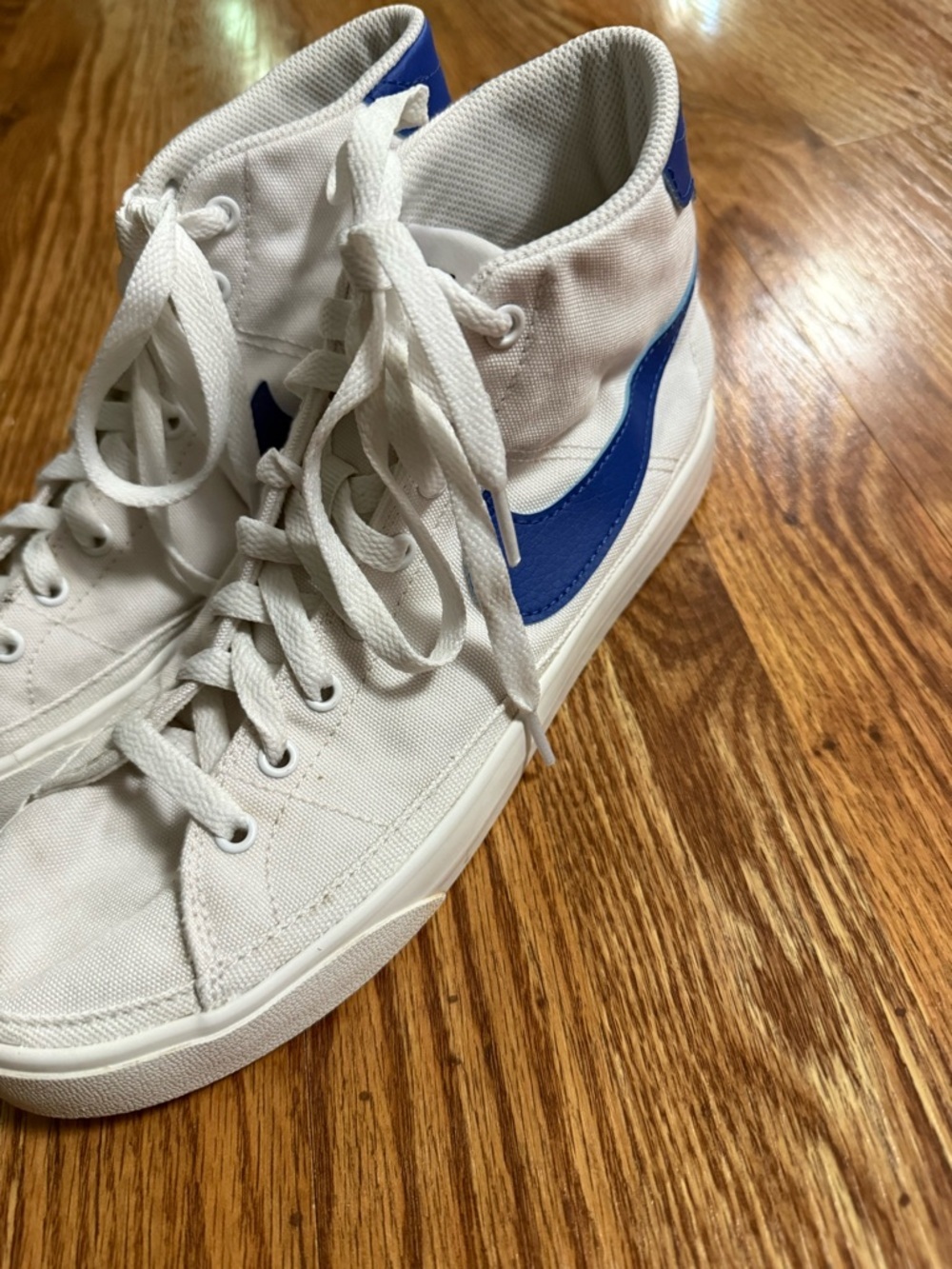 Women’s Nike Court Legacy High Top Sneakers Size 8.5